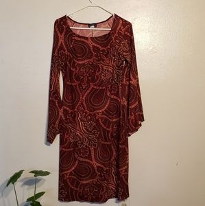 Long pink patterned dress with long hanging sleeve